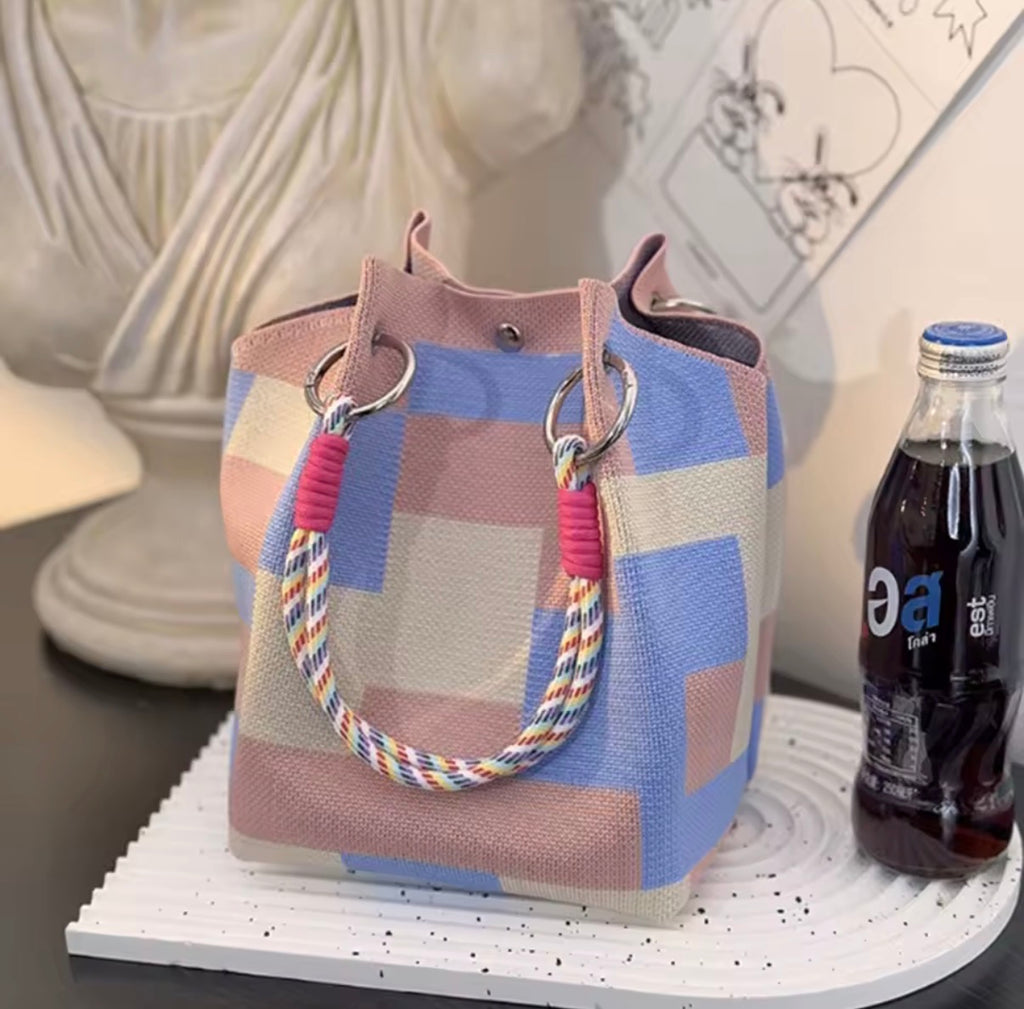 Bolso tipo cubo mini de punto